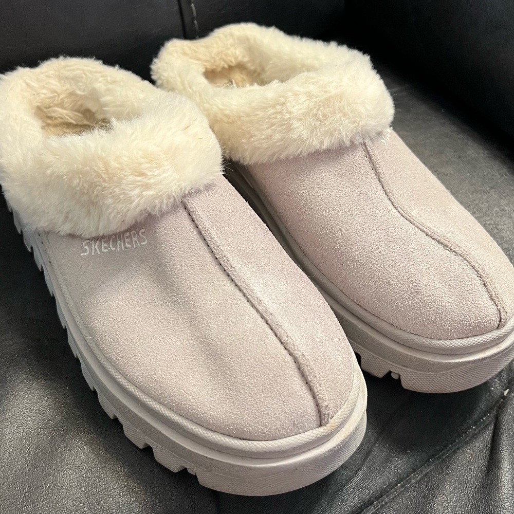 Skechers Women's Light Gray Slip-On Shoes